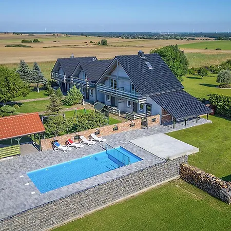 בית נופש 2 Bedroom In Darlowo דארלובו