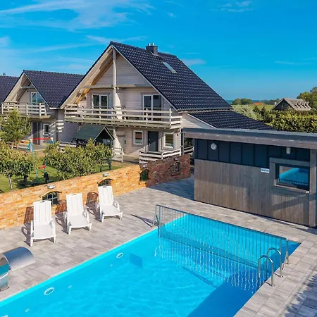 Awesome Home In Darlowo With Sauna Semesterbostad *